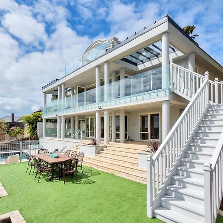فيلا Orakei Grandeur Mansion With Sea Views & Pool أوكلاند المظهر الخارجي الصورة